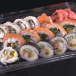 HP03 Pojemniki czarne sushi z przykrywką 165x115x45 mm 50 szt
